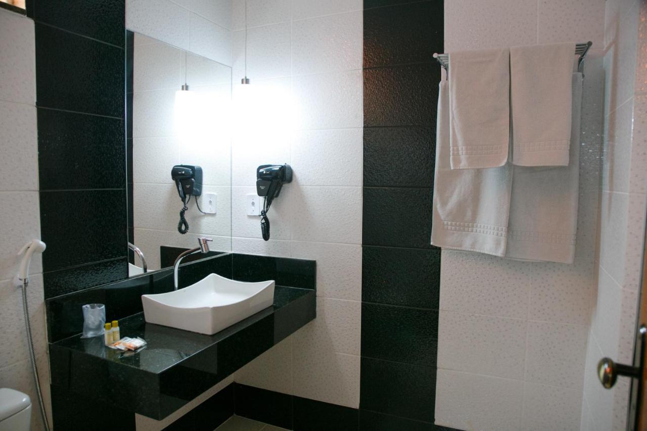 Hotel Rancho Verde Barreiras  Eksteriør billede